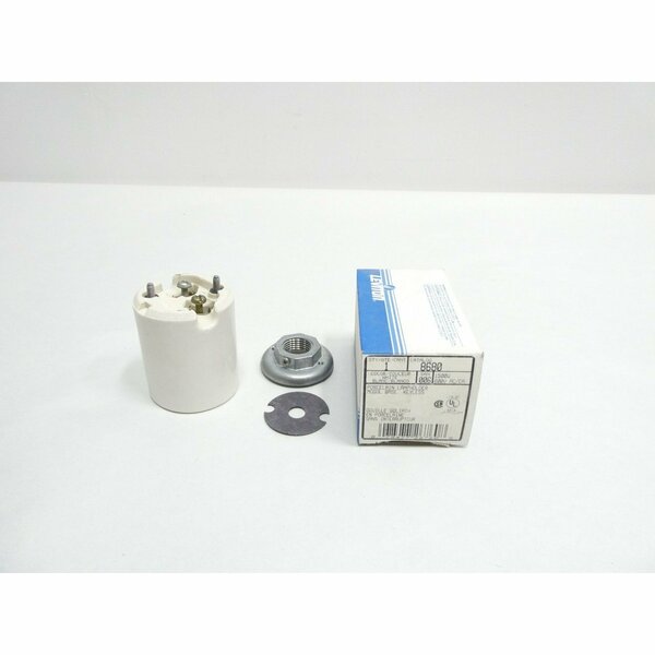 Leviton PORCELAIN LAMPHOLDER BASE 1500W 600V-AC LIGHTING PARTS AND ACCESSORY 8680